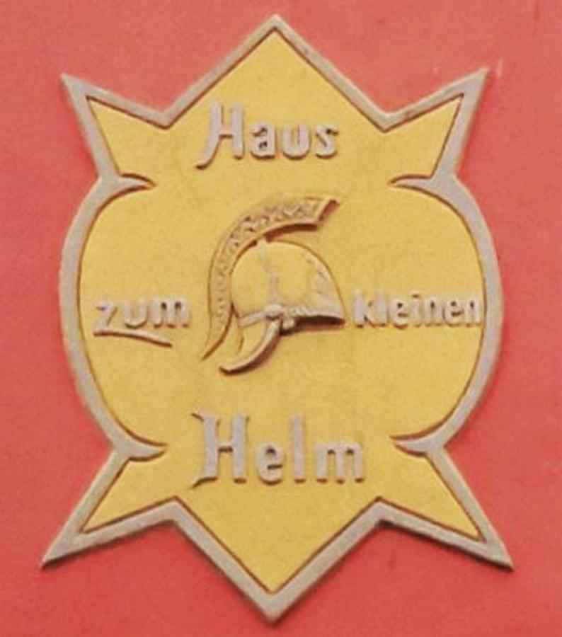 Апартаменты Haus Zum Kleinen Helm Эрфурт Экстерьер фото